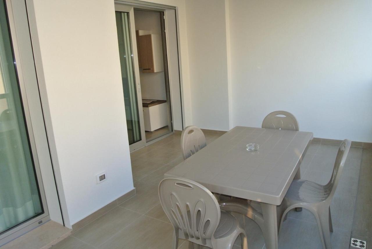 Condominio Giardino Μπιμπιόνε Εξωτερικό φωτογραφία